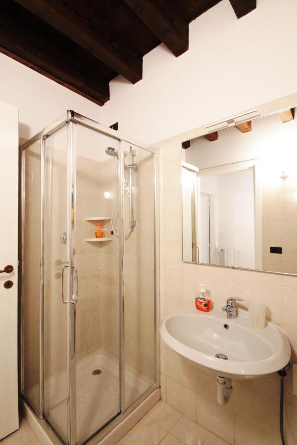 INTERNO 4 - central cozy new flat Desenzano del Garda Zewnętrze zdjęcie