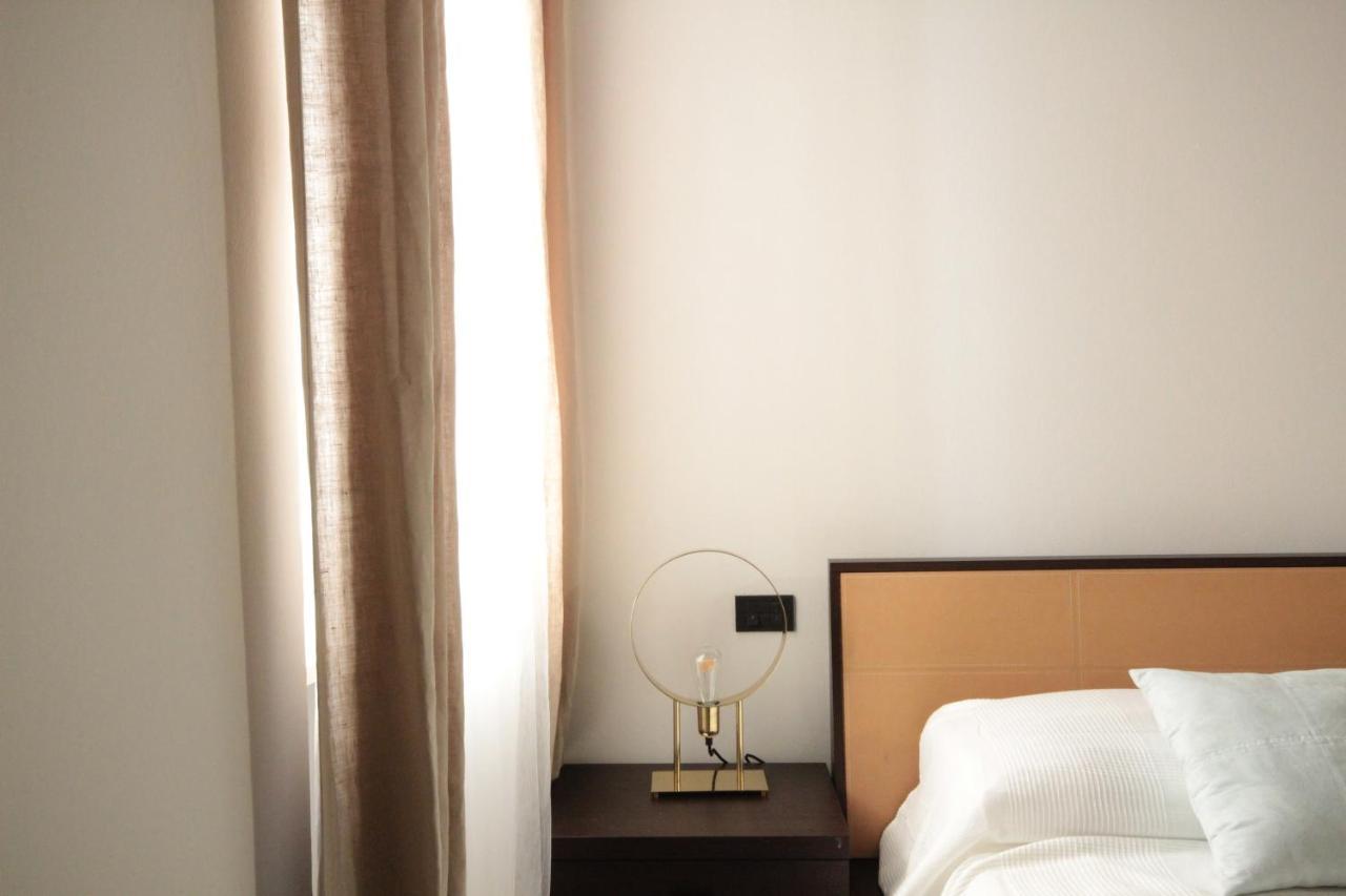INTERNO 4 - central cozy new flat Desenzano del Garda Zewnętrze zdjęcie